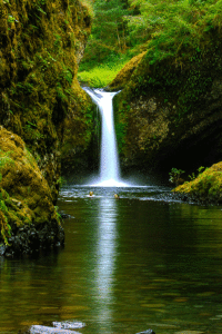 punchbowl_falls_by_melonamen-d5bthg9